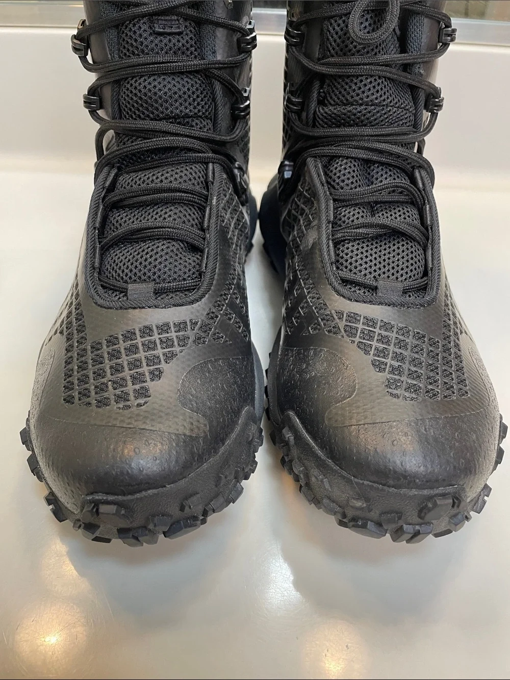 Under Armour STORM Proof Men’s HOVR Dawn Waterproof 2.0 Black Anthracite Boots